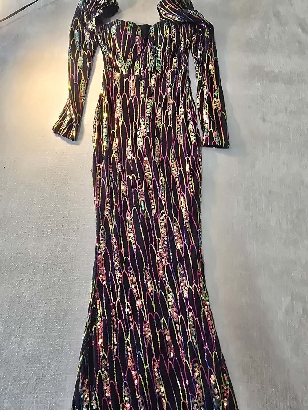 MISS ORD Women's Sequin Long Sleeve Mermaid Evening Gown